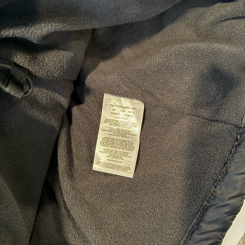 NWT Columbia black puffer Jacket! SIZE 3X. Retail $120 - Picture 4 of 8